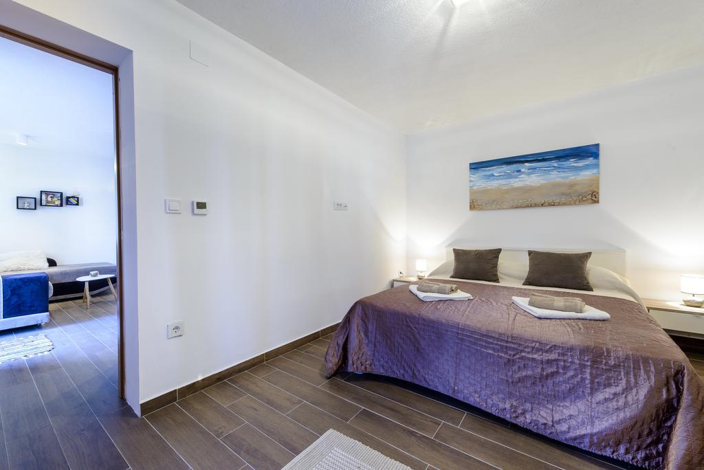 Apartment Mistral - Cosy Apartment With Sea View Molunat Esterno foto